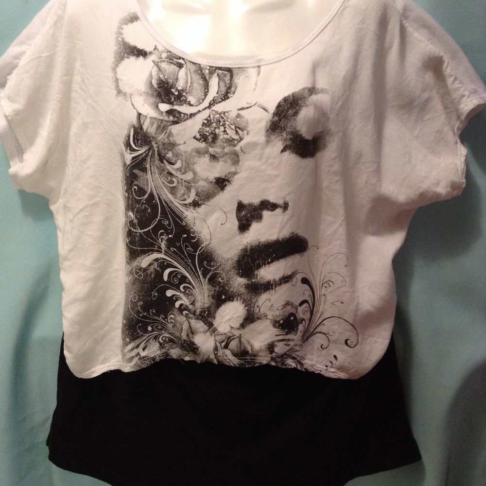 RECKLESS HEARTS BLACK &WHITE"T"&BLACK SHORTS SZ-12